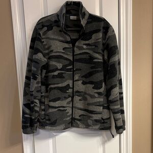 Men’s Columbia Gray Camo Jacket Size Large